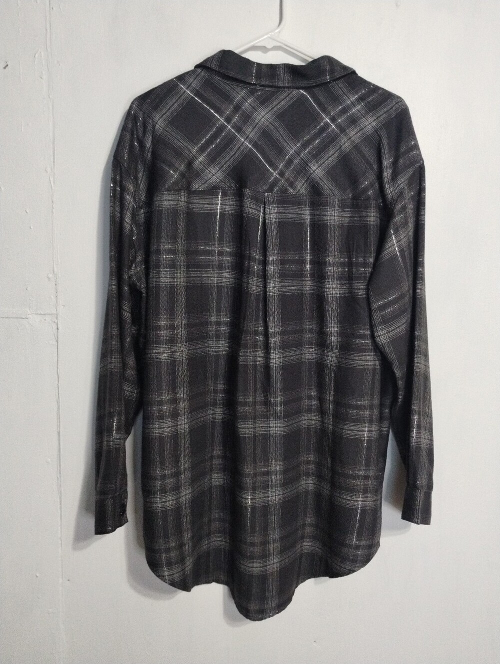 Maurices Charcoal Plaid Button-Up Shirt Size 0x - Picture 2 of 11